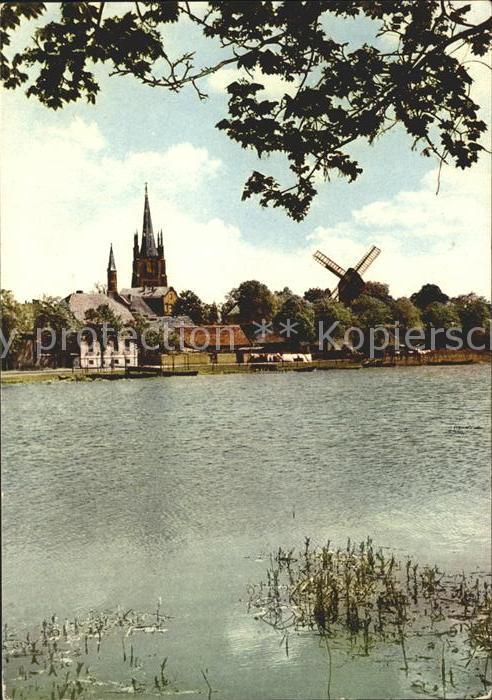 Werder Havel Havelpartie mit Windmuehle