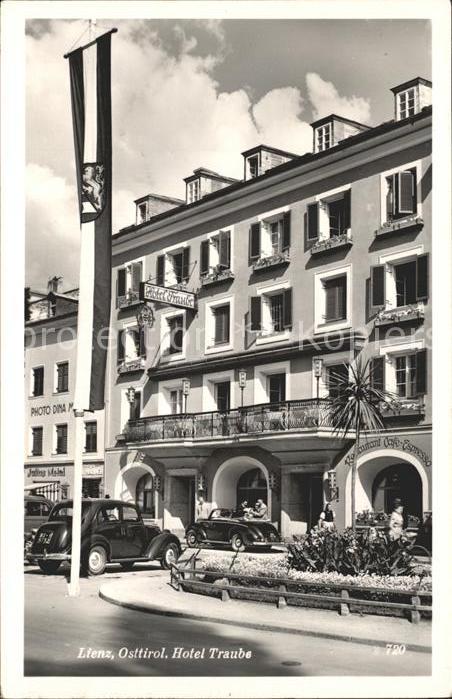 Lienz Tirol Hotel Traube Fahne