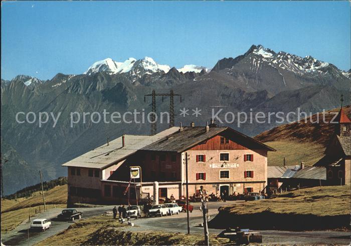Suedtirol Jaufenhaus mit Zillertaler Alpen