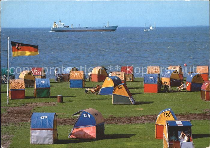 Otterndorf Niederelbe Strandkoerbe an der Elbe