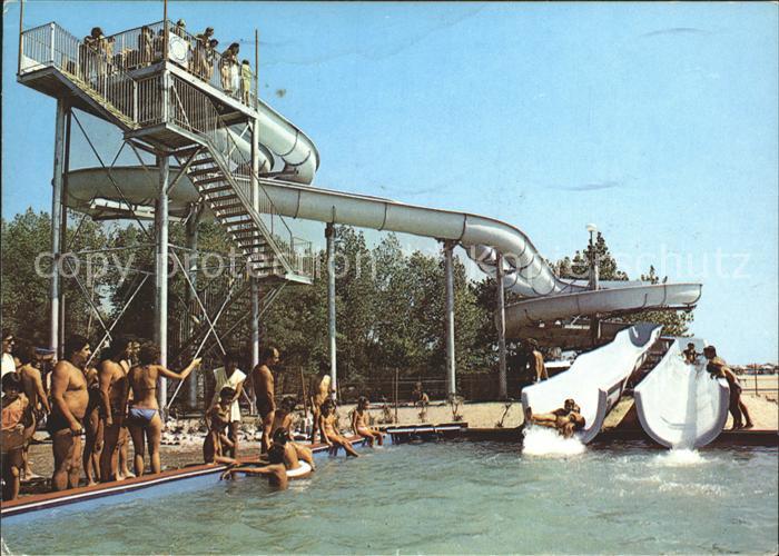 Bulgarien Schwimmbad Rutschbahn