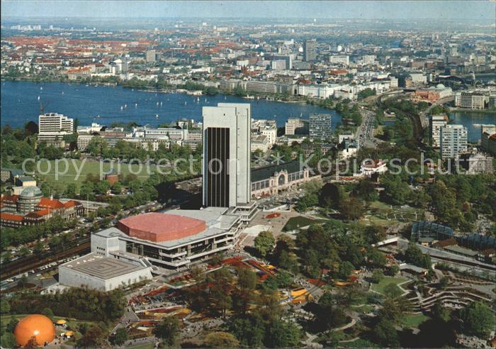 HAMBURG  CITY Blick vom Fernsehturm auf Congress-Centrum und Alster