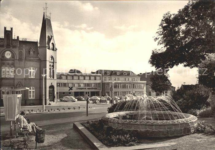 Bergen Ruegen Karl Marx Platz Brunnen