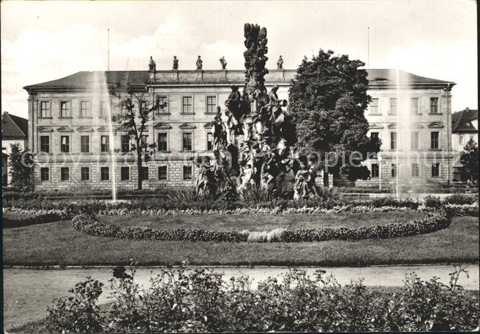 ERLANGEN Bayern Hugenottenbrunnen und Schloss
