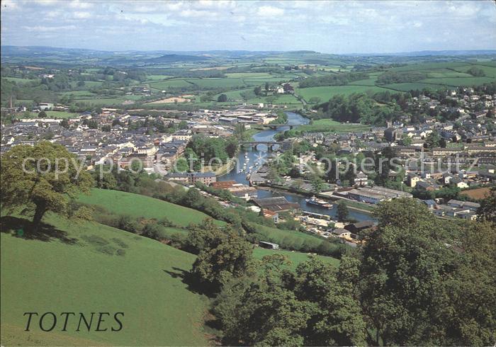 Totnes Bridgetown and the River Dart