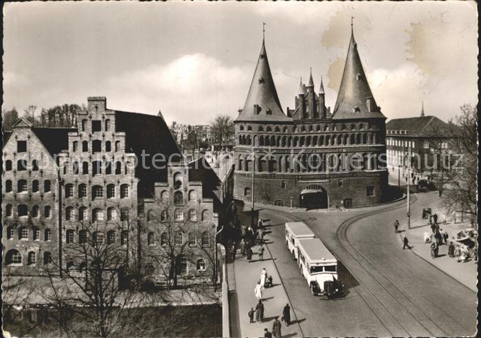 LueBECK  CITY Holsteintor und Salzspeicher