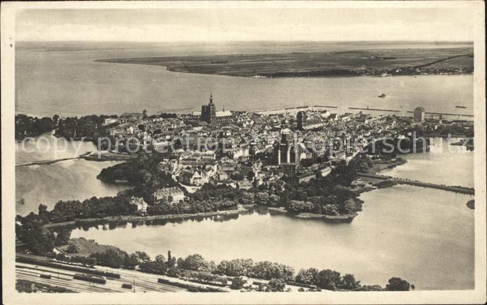 Stralsund Mecklenburg Vorpommern Altstadt Inselstadt Fliegeraufnahme
