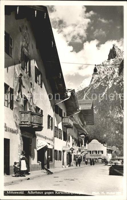 Mittenwald Bayern Adlerhaus gegen Karwendelgebirge Serie Deutsche Heimatbilder