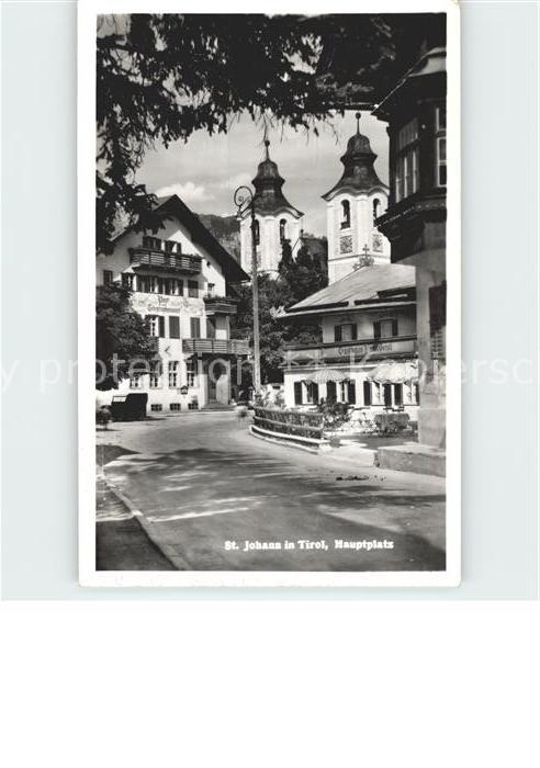St Johann Tirol Hautplatz mit Kirche