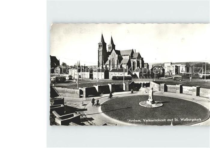 Arnhem Verkeerscircuit met St Walburgskerk