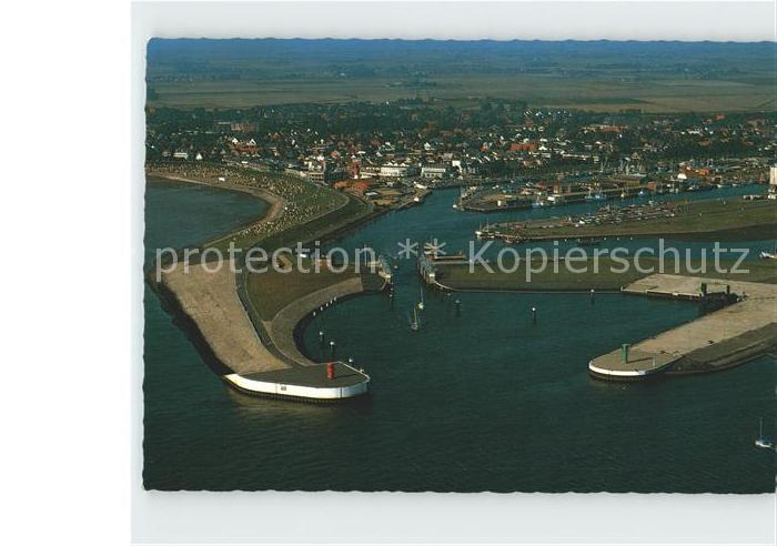 Buesum Nordseebad Hafeneinfahrt und Ort Fliegeraufnahme