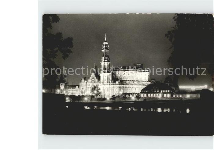 DRESDEN Elbe Elbansicht bei Nacht