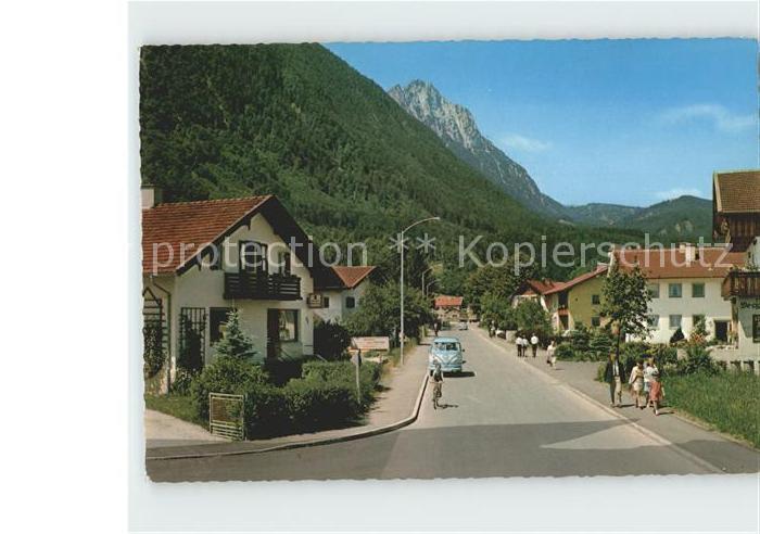 Piding Bahnhofstrasse mit Hochstaufen