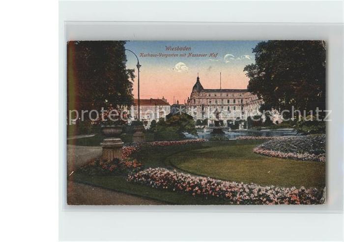 Wiesbaden Kurhaus Vorgarten mit Nassauer Hof