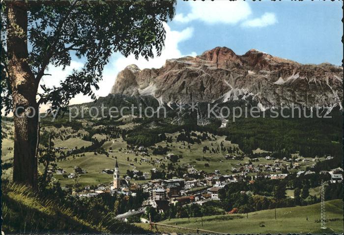 Cortina d Ampezzo verso Le Tofane Dolomiti Dolomiten