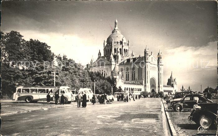 Lisieux Vue vers la Basilique