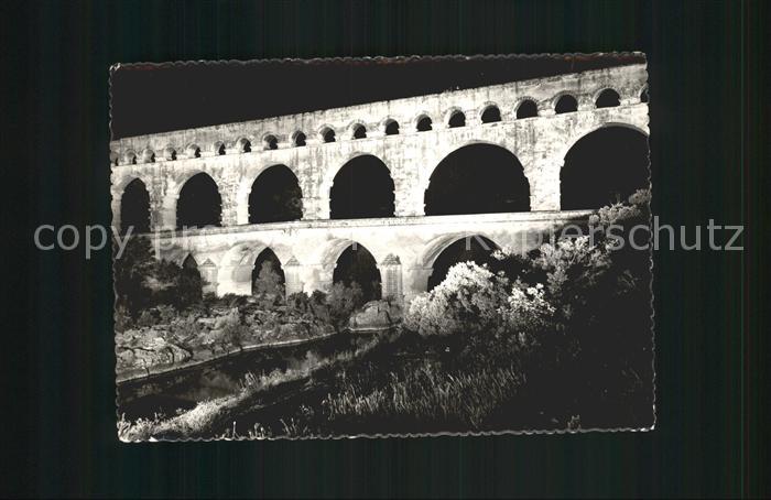 Vers-Pont-du-Gard Le Pont du Gard