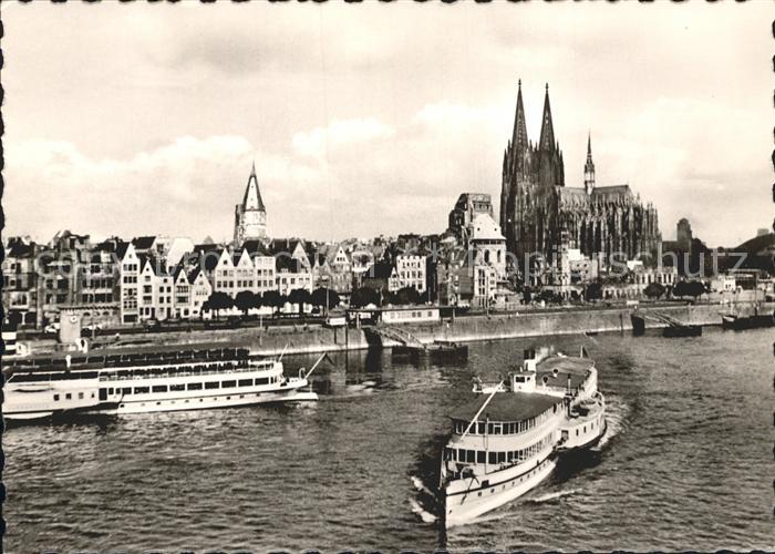 Motorschiffe Dampfer Köln am Rhein