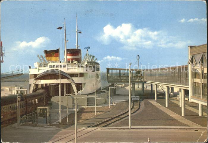 Faehre Ferry Bac Traghetto-- Faehrbahnhof Puttgarden Fehmarn-Kai