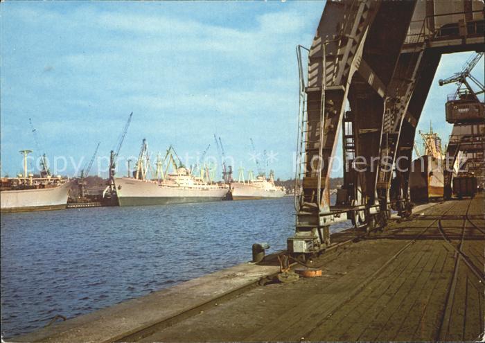 Schiffe Ships Navires Statki w porcie gdynskim