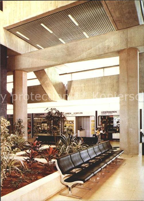 Flughafen Airport Aeroporto Koeln/Bonn Empfangshalle Shoppingcenter