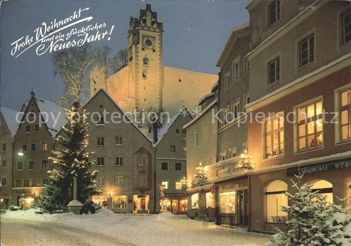 Fuessen Allgaeu Strassenpartie zur Weihnachtszeit