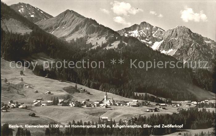Riezlern Kleinwalsertal Vorarlberg mit Hammerspitze Kugehrenspitze Elfer und Zwo