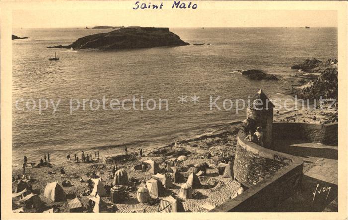 Saint-Malo 35 Le grand bey vu des remparts