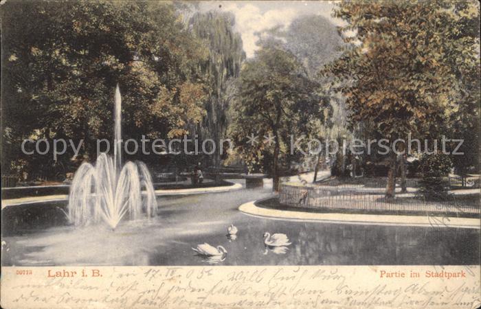 Lahr Schwarzwald Partie im Stadtpark Fontaene