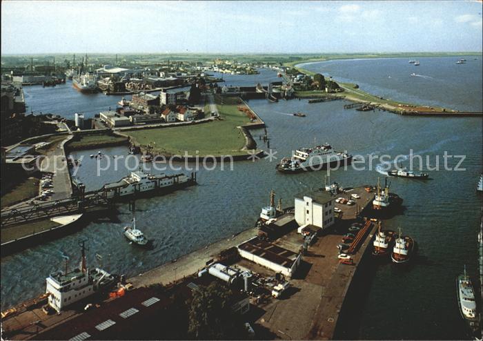 Bremerhaven Hafenanlagen Fliegeraufnahme