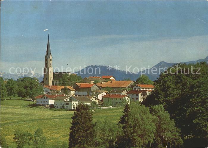 Irschenberg Dorfblick mit Kirche