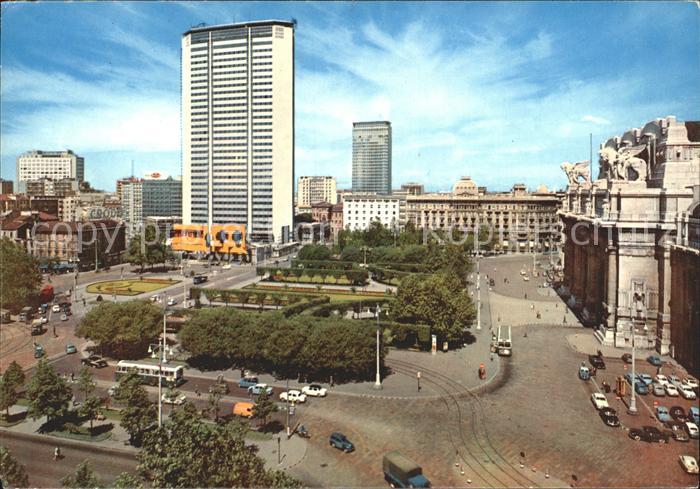 Milano Piazza duca d Aosta Grattacielo Pirelli