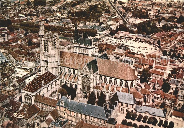 Sens 89 Cathedrale vue aerienne