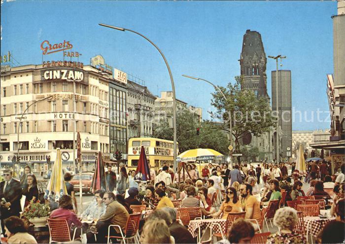 BERLIN  CITY Kurfuerstendamm Gedaechtniskirche Strassencafe
