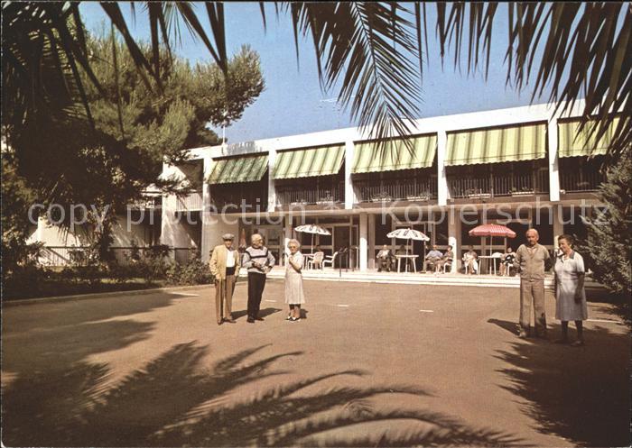 Hyeres Maison des Medailles Militaires Terrasse