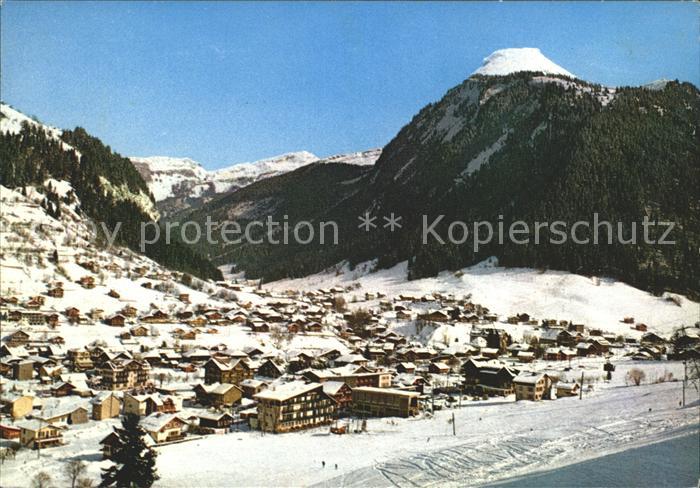Morzine Vue generale Pointe de Ressachaux Les Hauts Forts