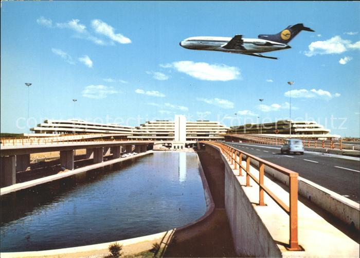 Lufthansa Flughafen Koeln/Bonn Abfertigungshalle