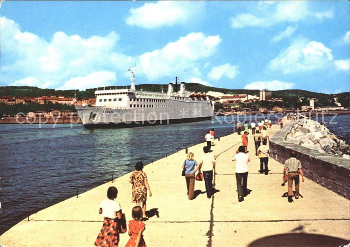 Faehre Ferry Bac Traghetto-- Ruegen Sassnitz