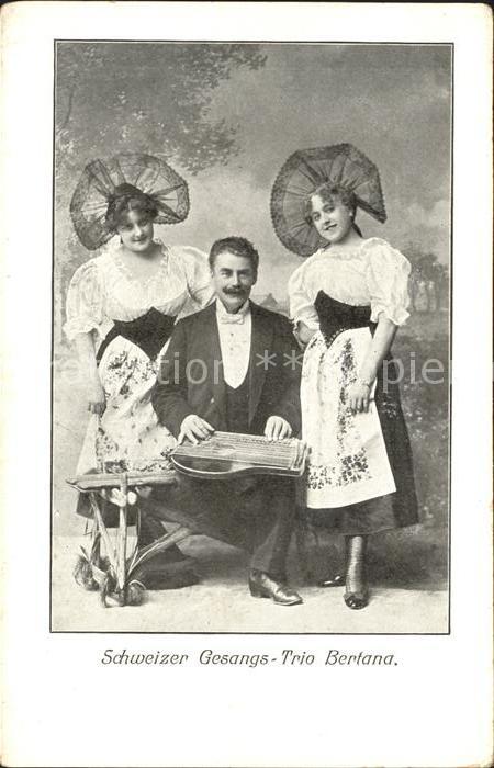 Zither Hackbrett Gesangstrio Bertana Schweiz Trachten