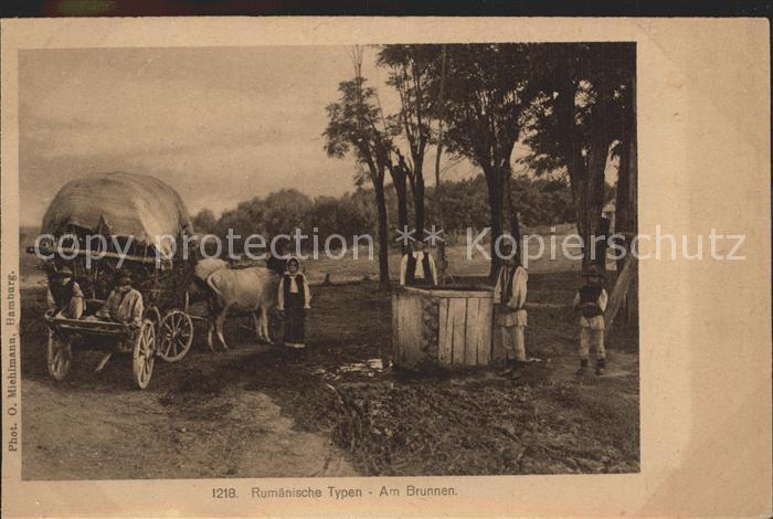 Typen Rumänien Am Brunnen