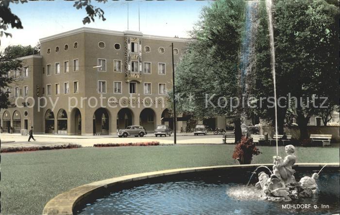 Muehldorf Inn Brunnen Fontaene Kreissparkasse