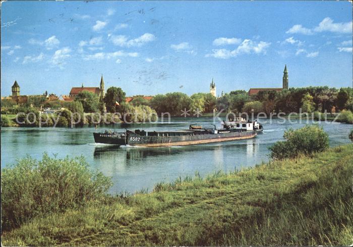 Straubing Donau Frachtschiffe