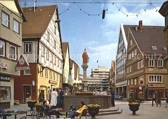 Aalen Fussgaengerzone Marktplatz Brunnen Rathaus