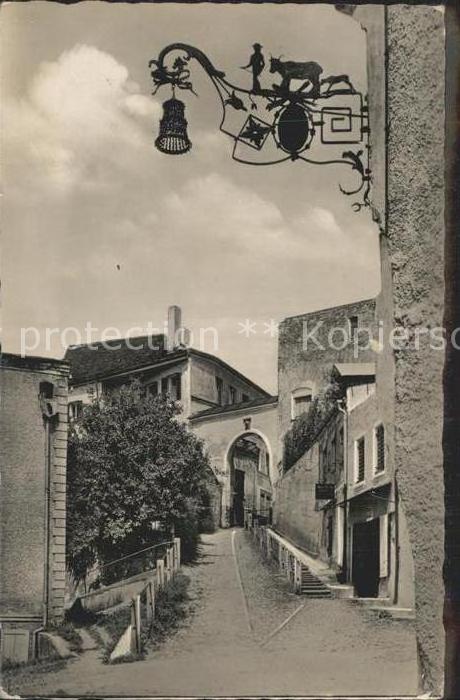 Neuoetting Aufgang zur Frauengasse Wirtshausschild