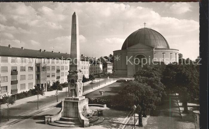 Darmstadt St Ludwigskirche und Alice Denkmal