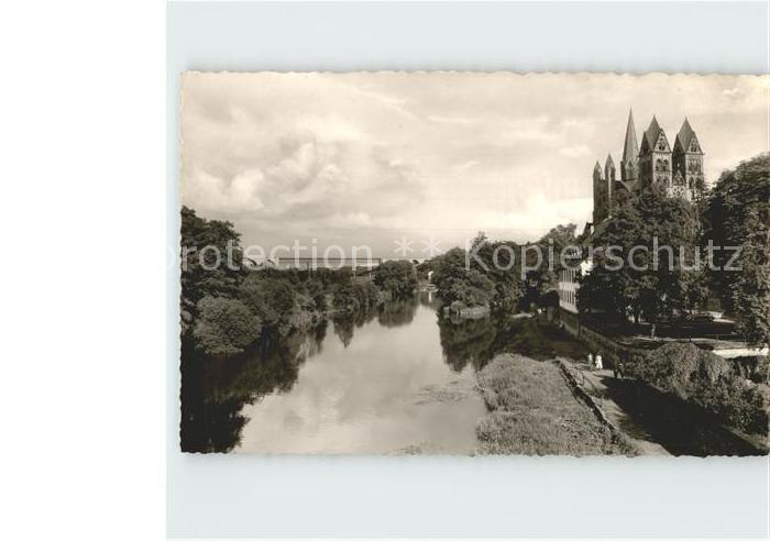 Limburg Lahn Lahnpartie mit Dom und Autobahnbruecke