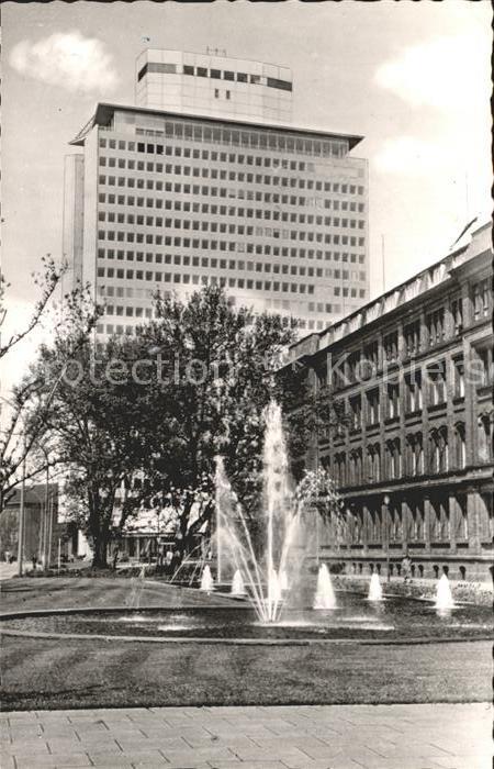 Ludwigshafen Rhein Hochhaus der BASF