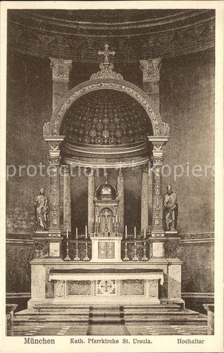 Muenchen Bayern Katholische Pfarrkirche St Ursula Hochaltar