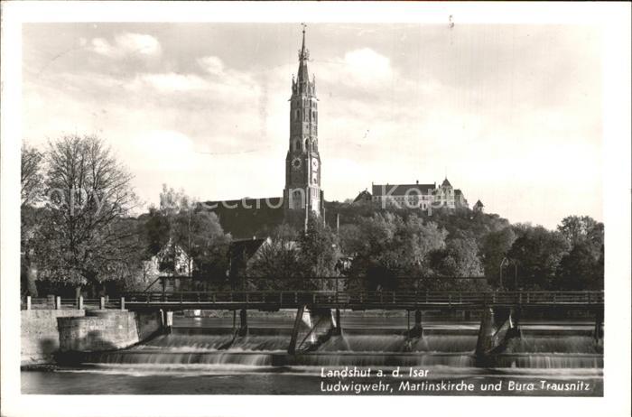Landshut Isar Ludwigwehr Martinskirche und Bura Trausnitz