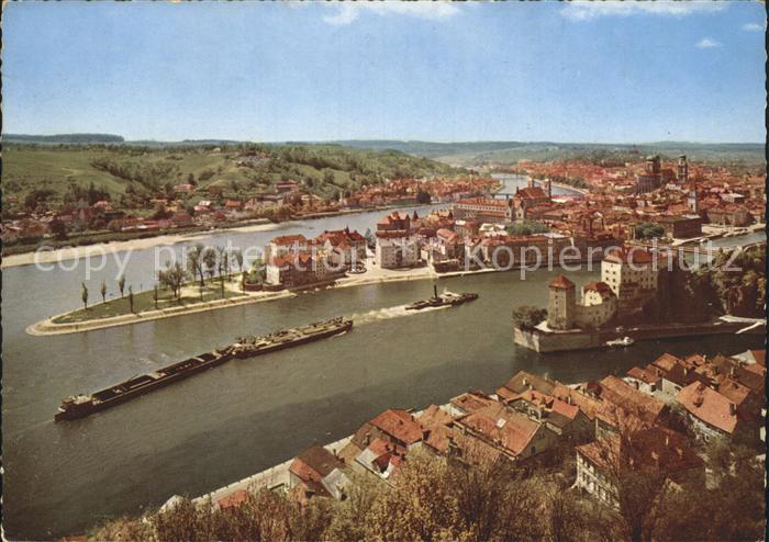 PAssAU Bayern Panorama mit Zusammenfluss der Donau Inn und Ilz